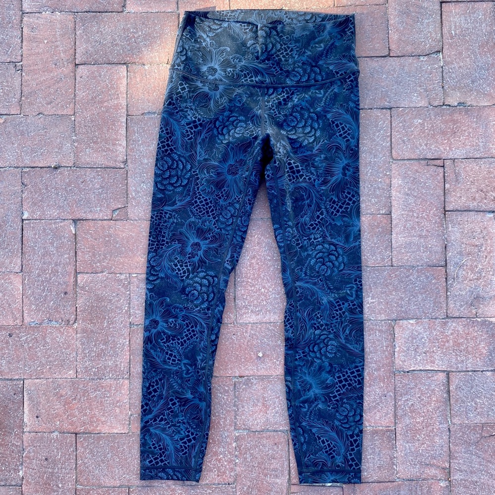 Lululemon Blue Paisley align Leggings size 8
